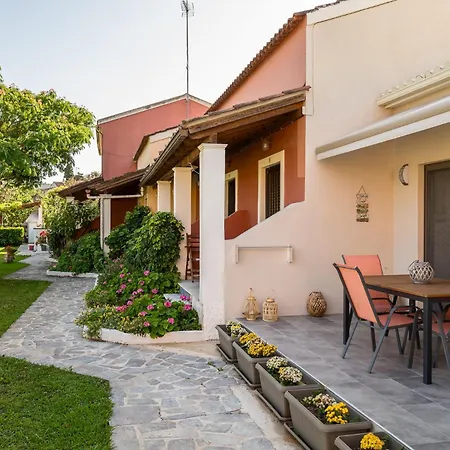 Giardino Apartments By Konnect, 400M To The Beach Dassia  Extérieur photo