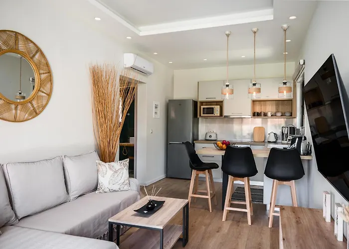 Giardino Apartments By Konnect, 400M To The Beach