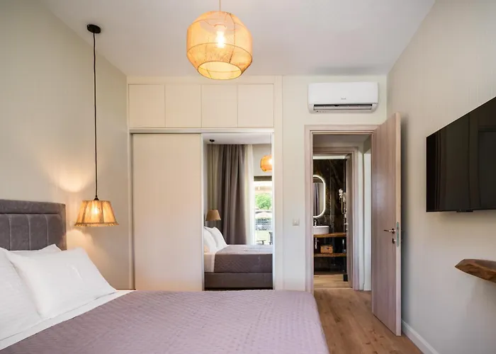 Phos Elegant Residences By Konnect, 400M To The Beach