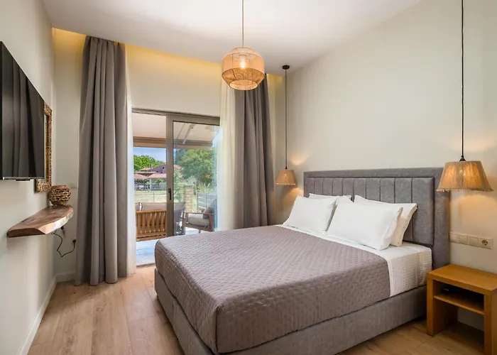 Phos Elegant Residences By Konnect, 400M To The Beach